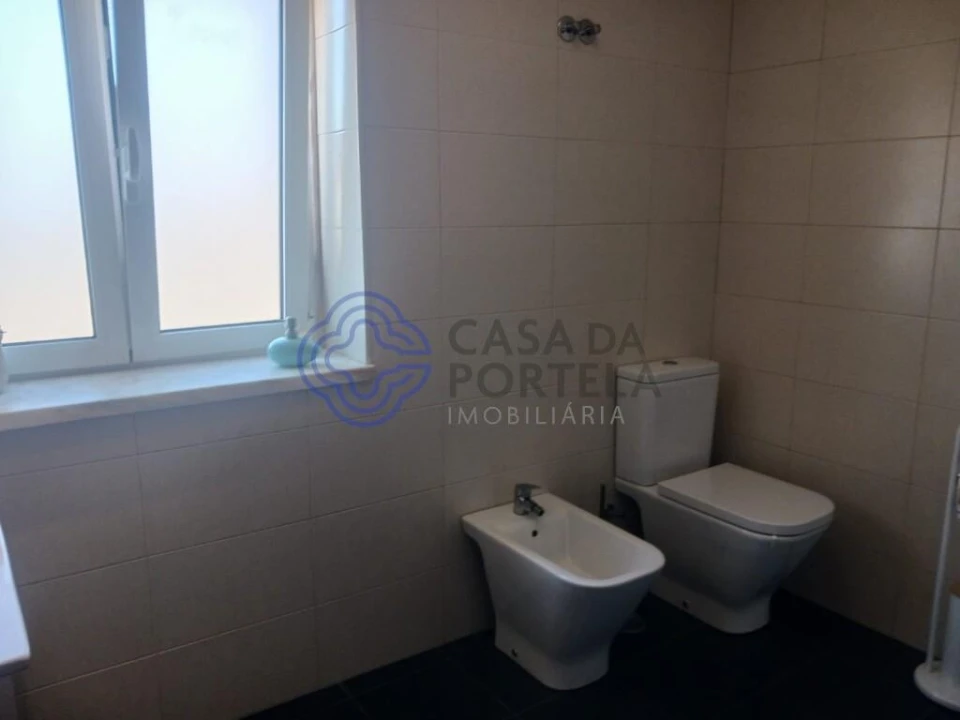 Moradia T4 para Venda em Peral Foto 26