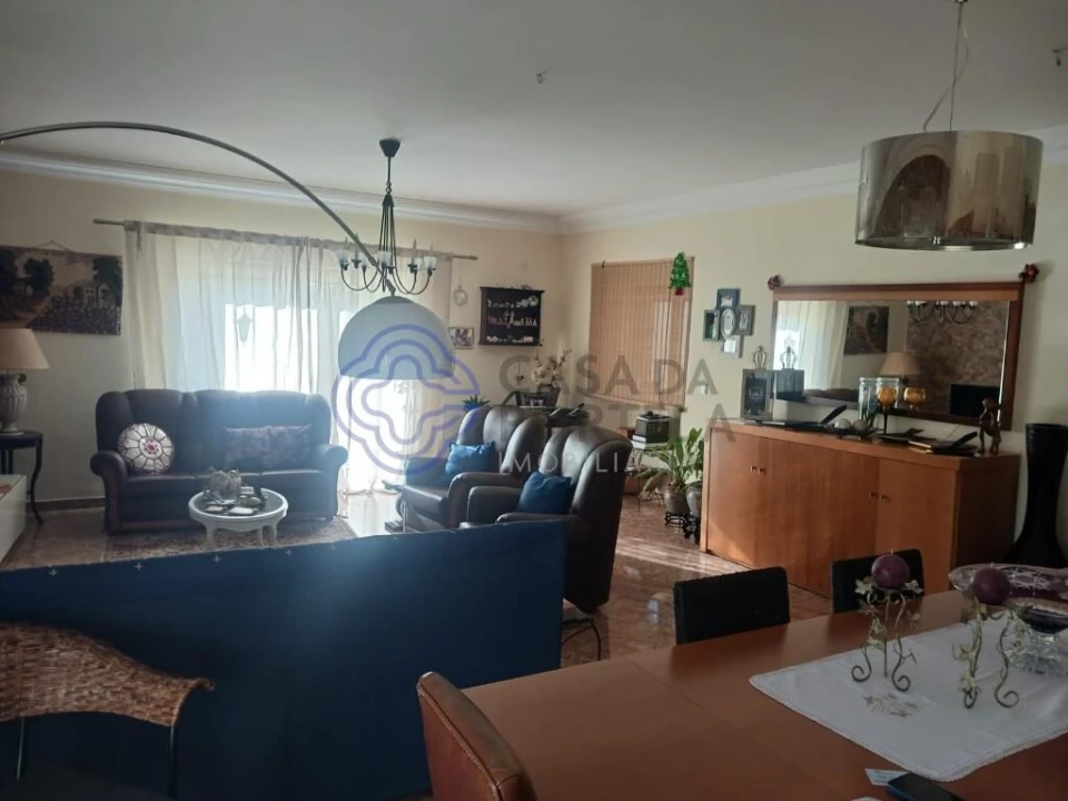 Moradia T4 para Venda em Peral Foto 17