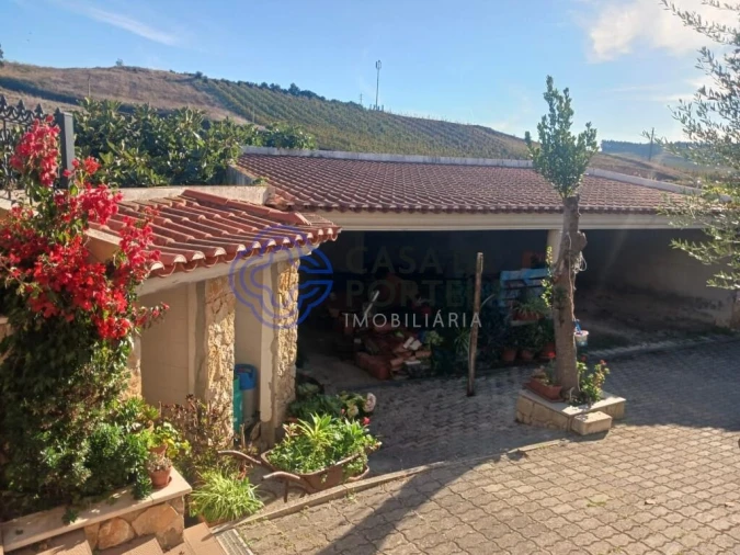 Moradia T4 para Venda em Peral Foto 7