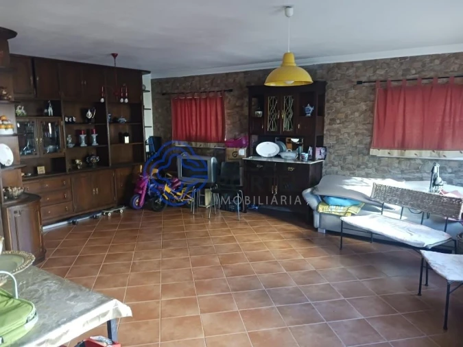 Moradia T4 para Venda em Peral Foto 10