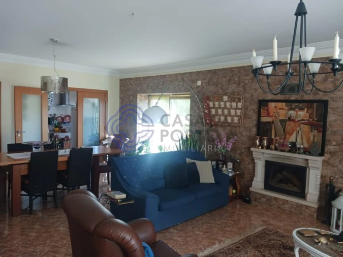 Moradia T4 para Venda em Peral Foto 18