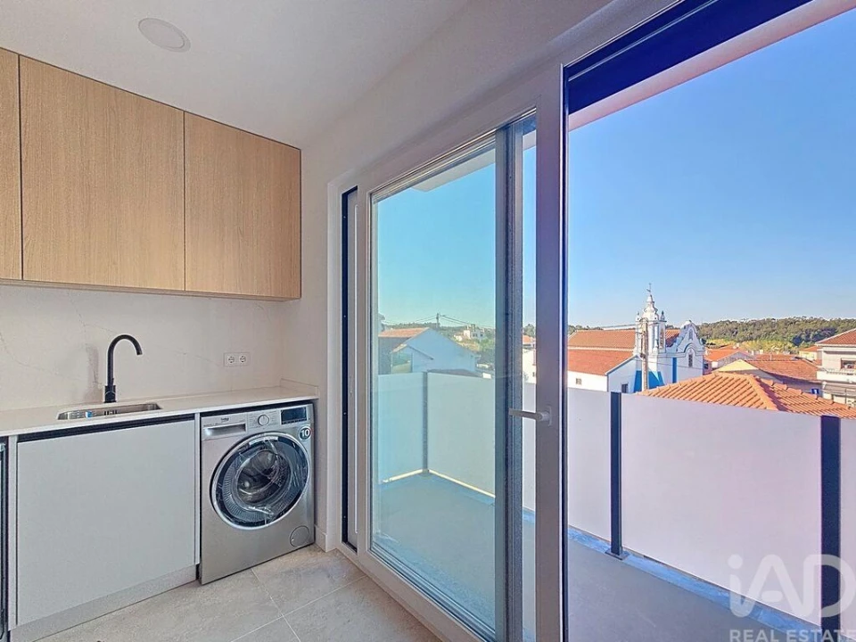 Apartamento T2 para Venda em Santa Maria, São Pedro e Matacães Foto 10