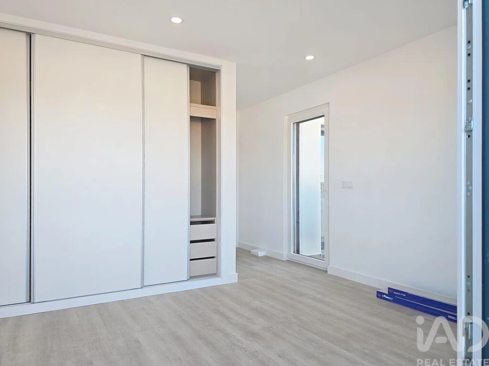 Apartamento T2 para Venda em Santa Maria, São Pedro e Matacães Foto 26