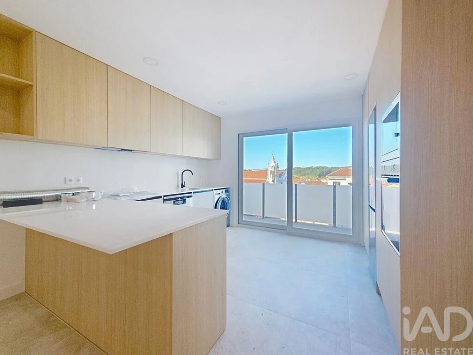 Apartamento T2 para Venda em Santa Maria, São Pedro e Matacães Foto 6