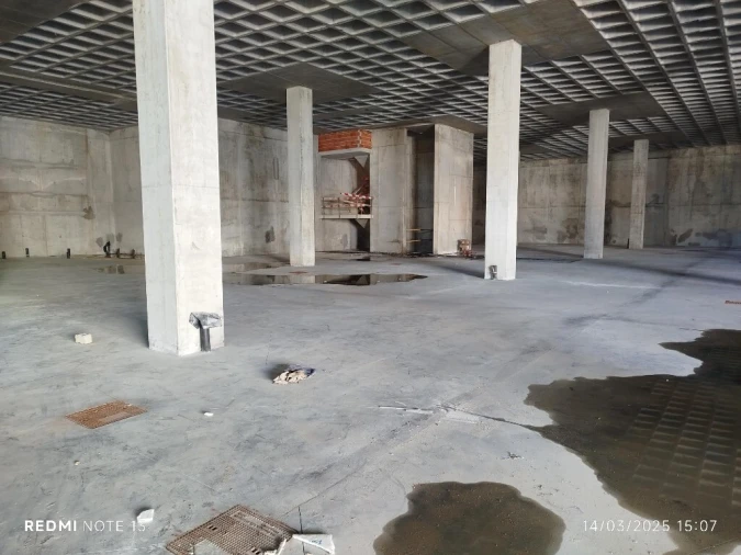 Armazém para Arrendamento em Sacavém e Prior Velho Foto 7