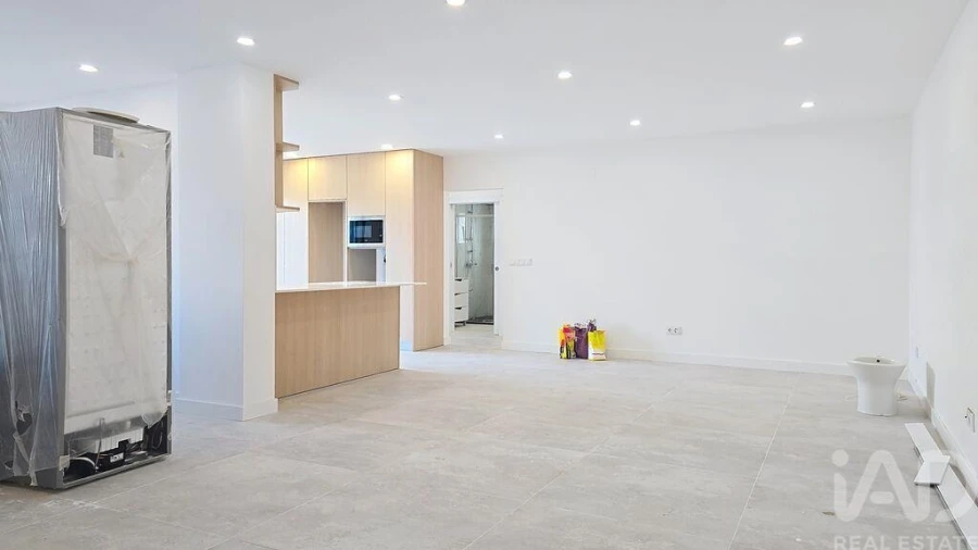 Apartamento T2 para Venda em Santa Maria, São Pedro e Matacães Foto 12