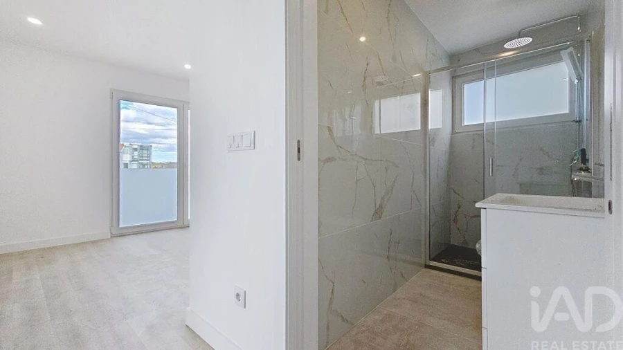 Apartamento T2 para Venda em Santa Maria, São Pedro e Matacães Foto 21