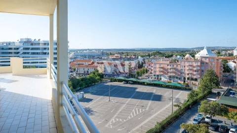 Apartamento T4 para Venda em Quarteira