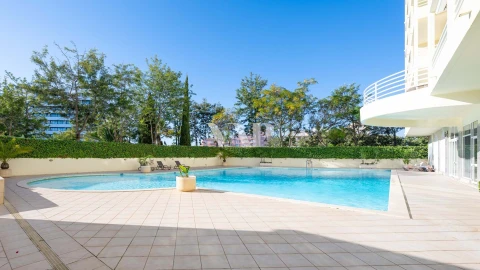 Apartamento T4 para Venda em Quarteira