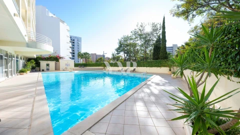 Apartamento T4 para Venda em Quarteira