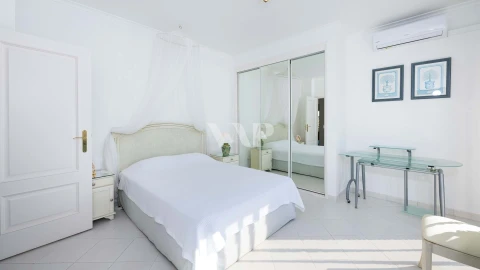 Apartamento T4 para Venda em Quarteira