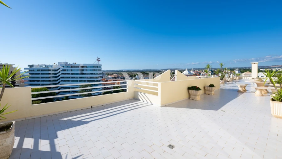 Apartamento T4 para Venda em Quarteira Foto 26