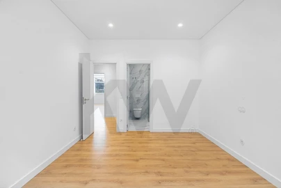 Apartamento T2 para Venda em Areeiro