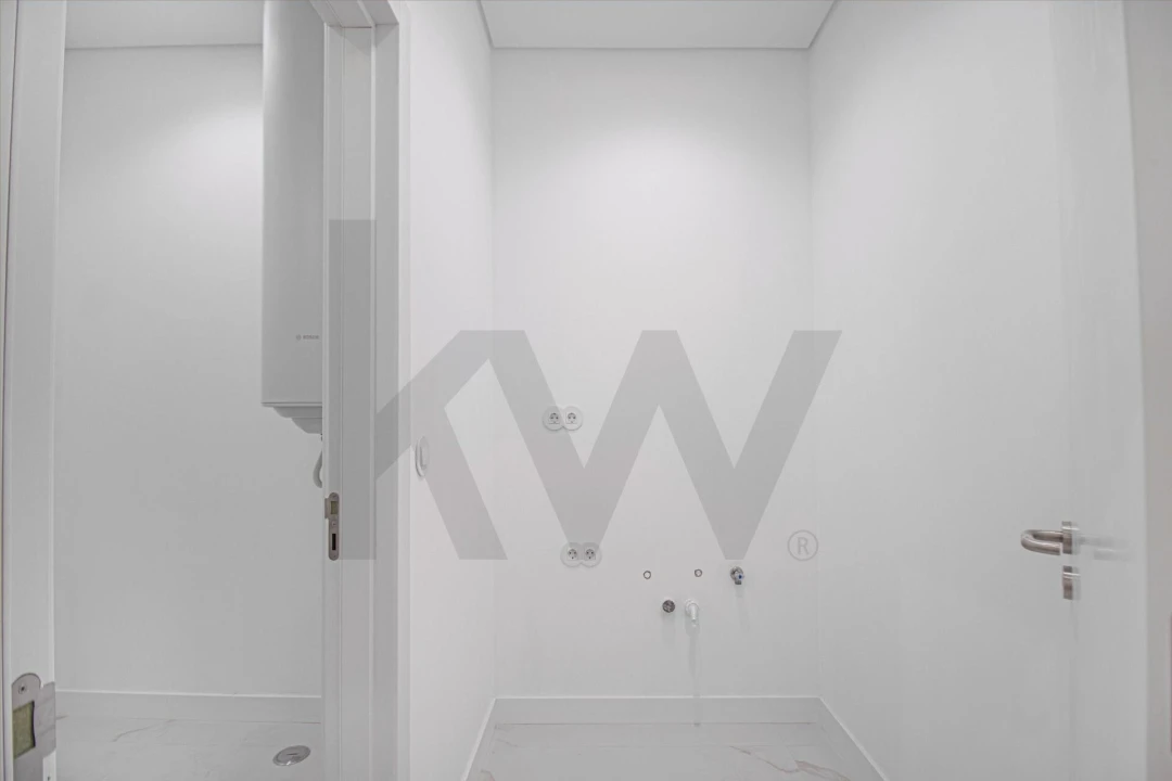 Apartamento T2 para Venda em Areeiro Foto 17