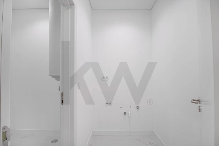 Apartamento T2 para Venda em Areeiro Foto 17
