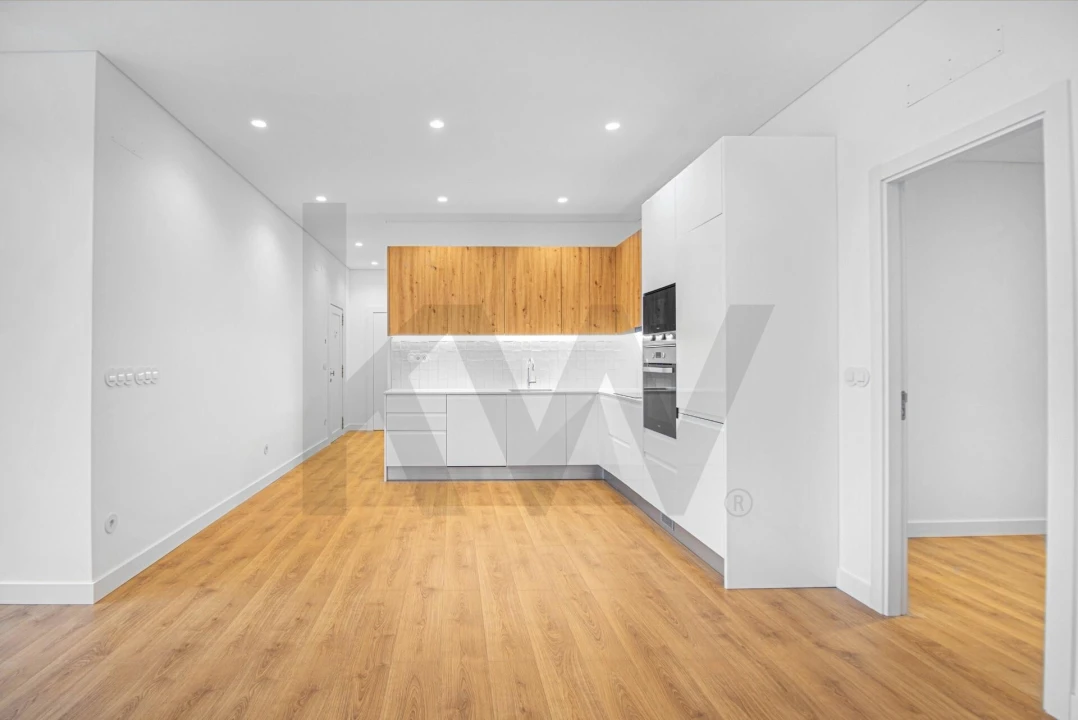 Apartamento T2 para Venda em Areeiro Foto 6