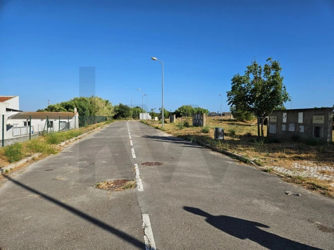 Terreno para Venda em Sarilhos Grandes Foto 15