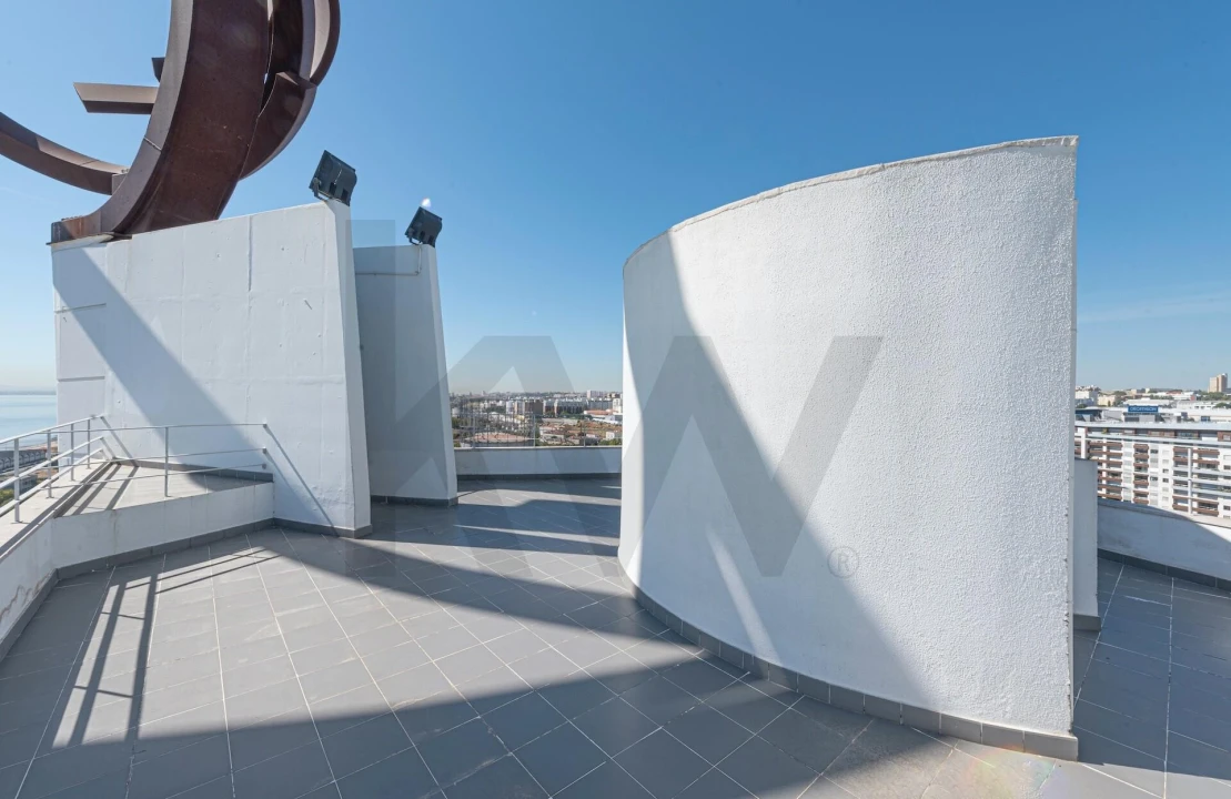 Apartamento T4 para Venda em Parque das Nações Foto 49