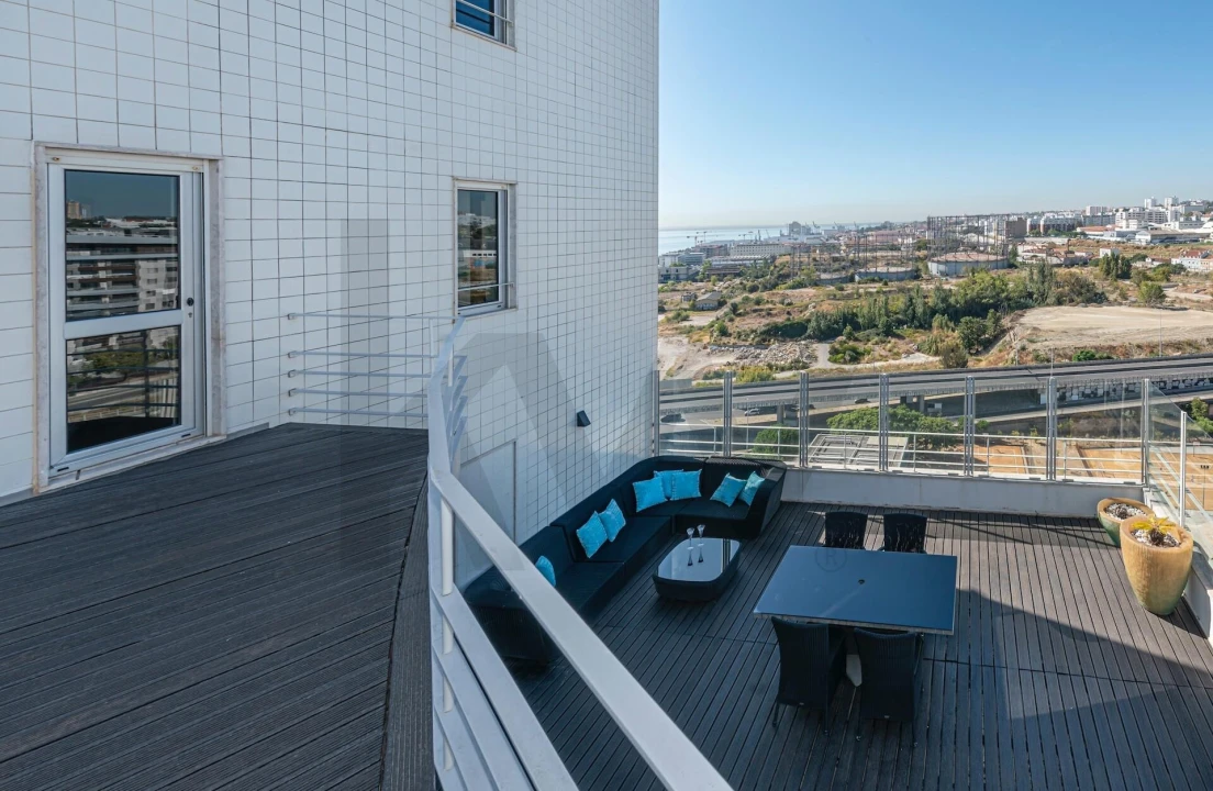 Apartamento T4 para Venda em Parque das Nações Foto 36