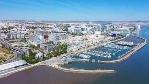 Apartamento T4 para Venda em Parque das Nações