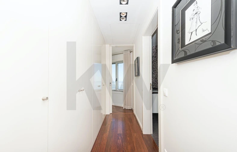 Apartamento T4 para Venda em Parque das Nações Foto 28