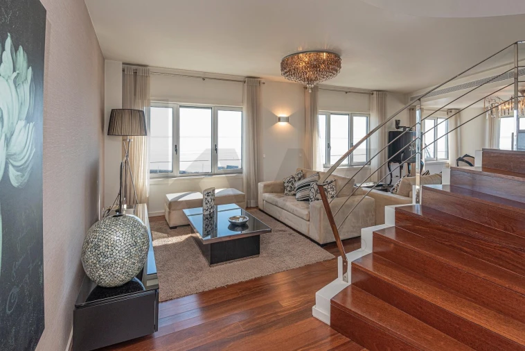 Apartamento T4 para Venda em Parque das Nações Foto 5