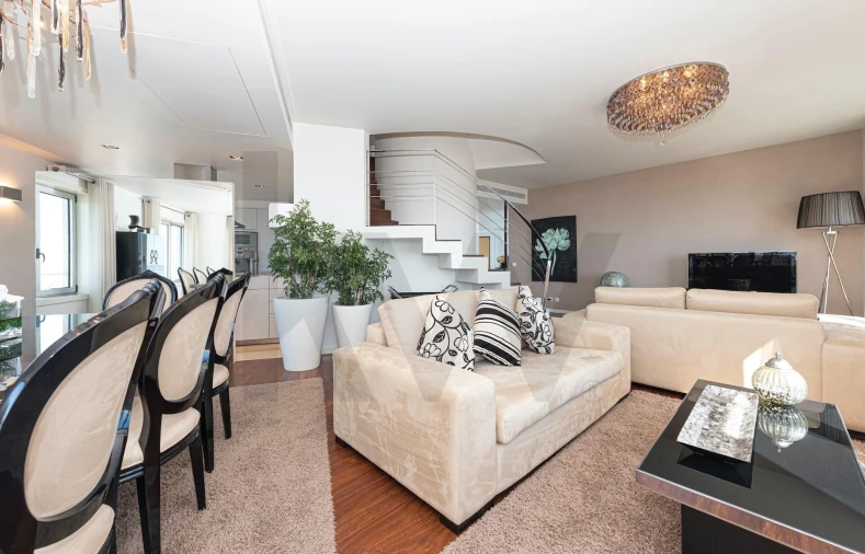 Apartamento T4 para Venda em Parque das Nações Foto 9