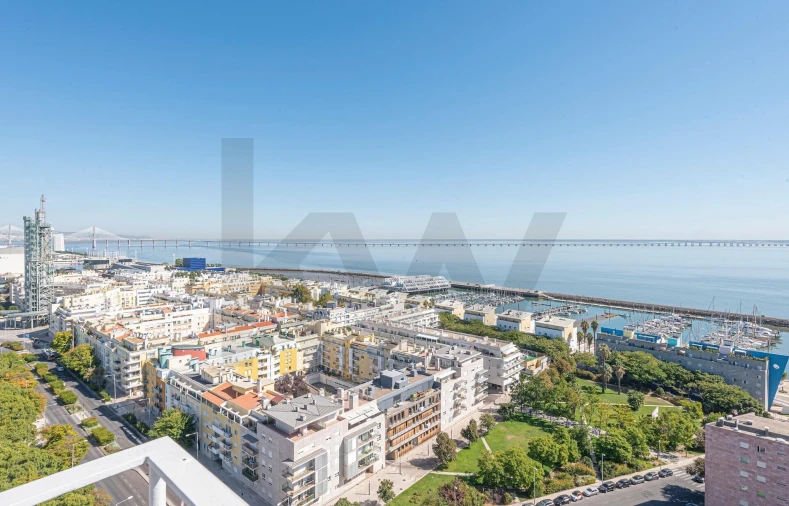 Apartamento T4 para Venda em Parque das Nações Foto 53