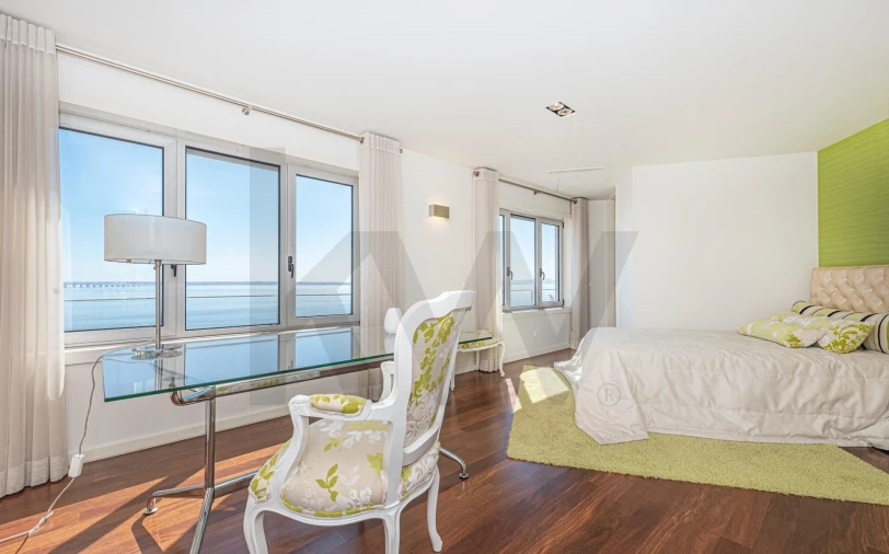 Apartamento T4 para Venda em Parque das Nações Foto 31