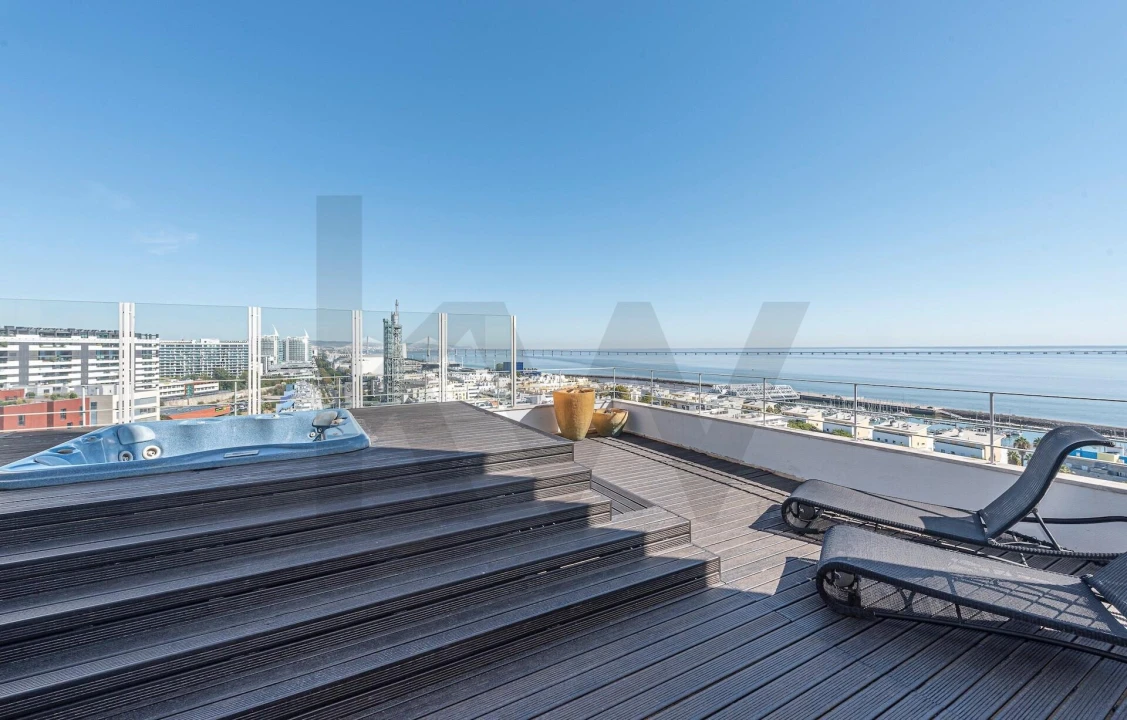 Apartamento T4 para Venda em Parque das Nações Foto 17