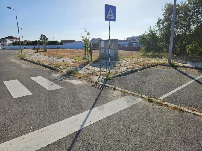 Terreno para Venda em Sarilhos Grandes Foto 17