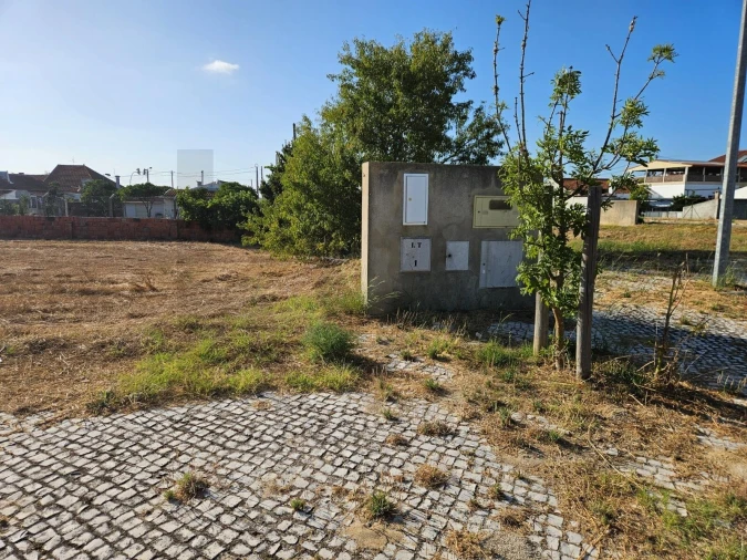 Terreno para Venda em Sarilhos Grandes Foto 11