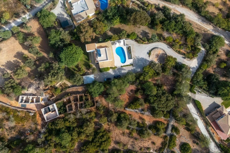 Moradia T4 para Venda em Loule (São Sebastião) Foto 60