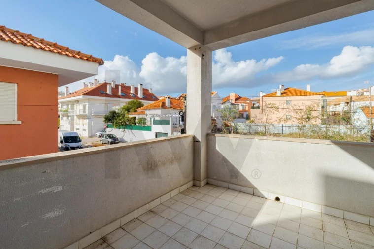 Apartamento T2 para Arrendamento em Costa da Caparica