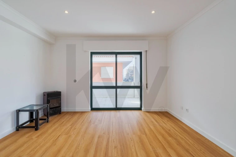 Apartamento T2 para Arrendamento em Costa da Caparica Foto 6