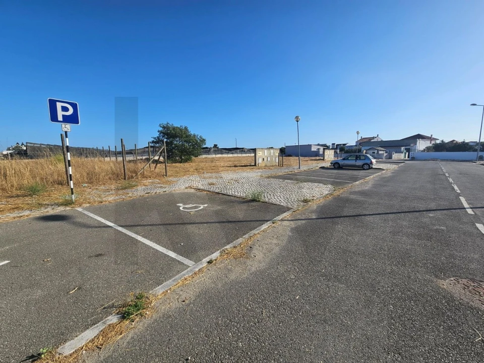 Terreno para Venda em Sarilhos Grandes Foto 18