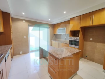 Moradia T4 para Venda em Alcabideche
