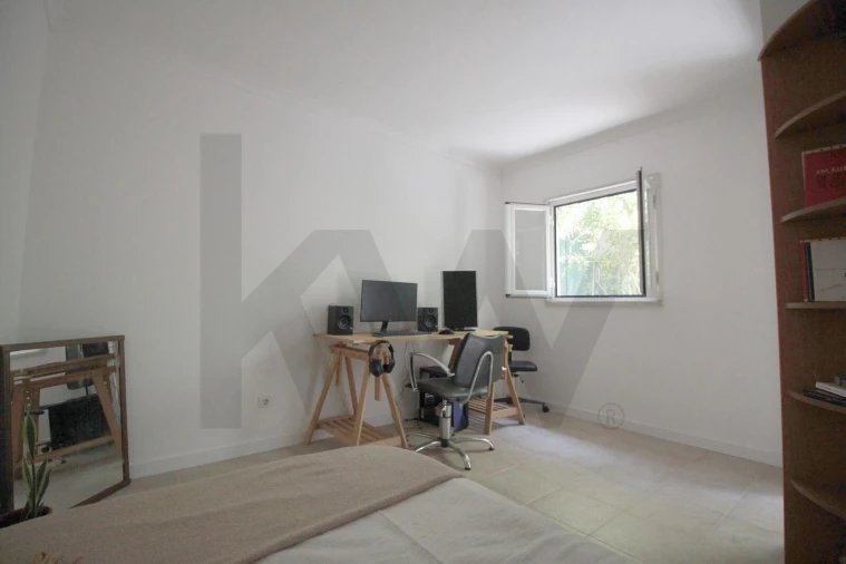 Apartamento T2 para Venda em Alfragide Foto 12