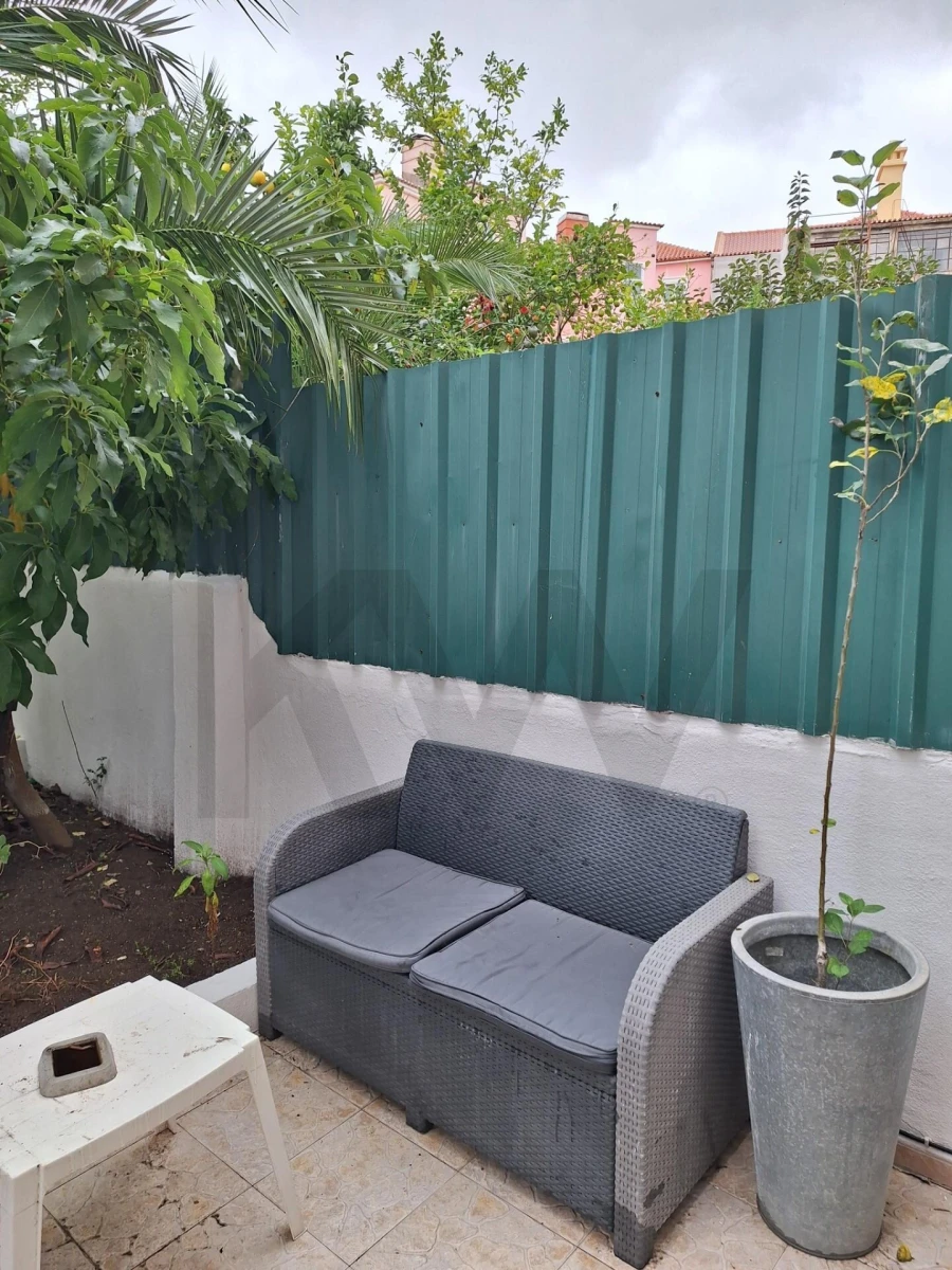 Apartamento T2 para Venda em Alfragide Foto 2