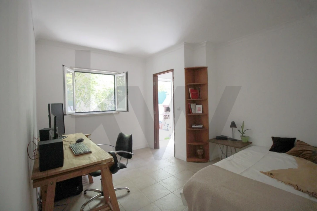 Apartamento T2 para Venda em Alfragide Foto 11