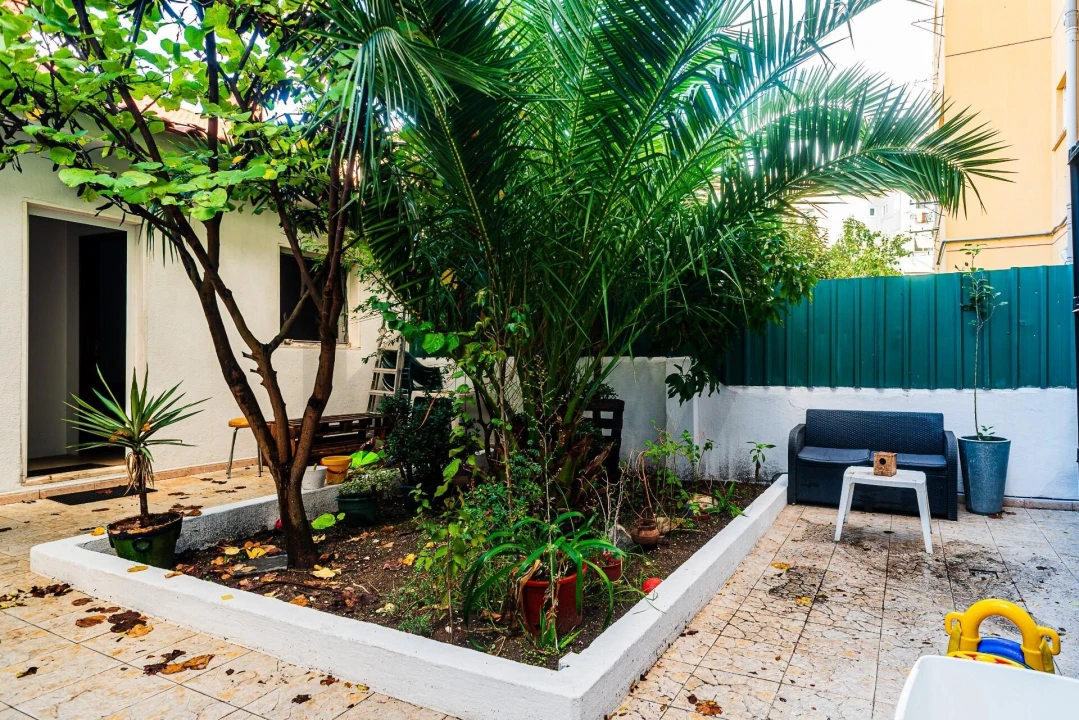 Apartamento T2 para Venda em Alfragide Foto 6