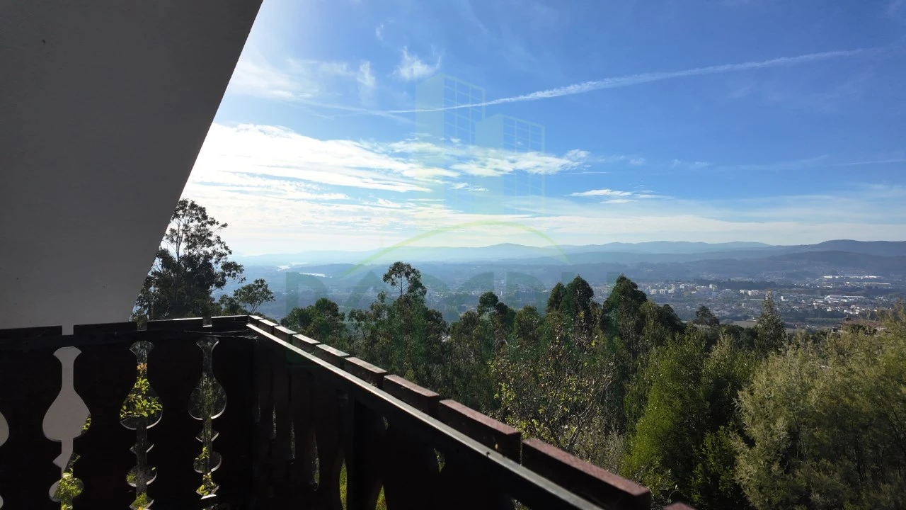 Moradia T5 para Venda em Gandra e Taião Foto 1