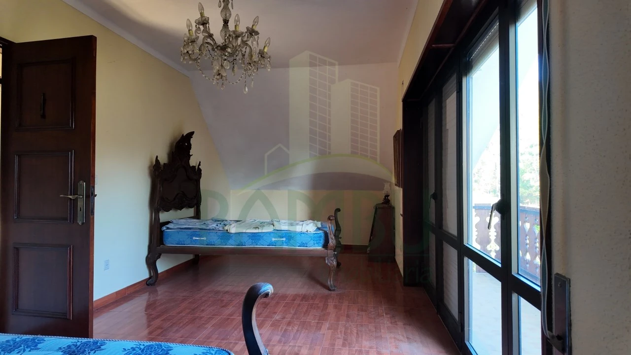 Moradia T5 para Venda em Gandra e Taião Foto 6