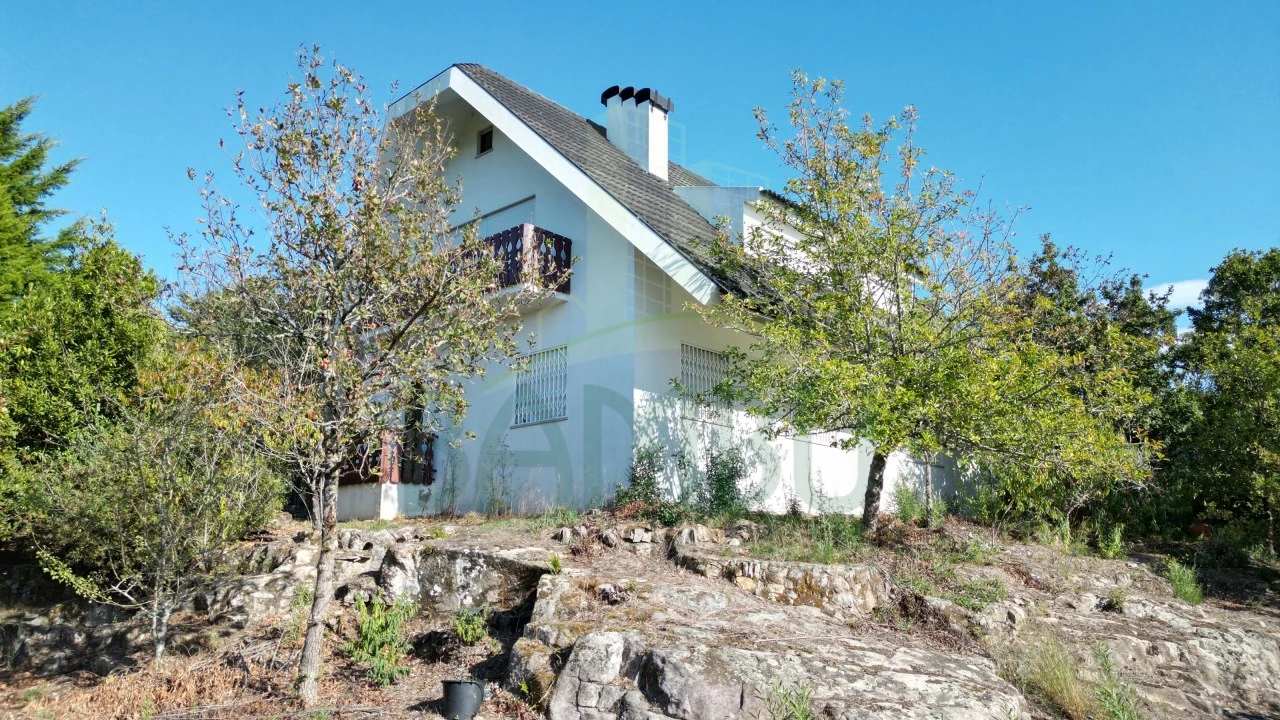 Moradia T5 para Venda em Gandra e Taião Foto 11