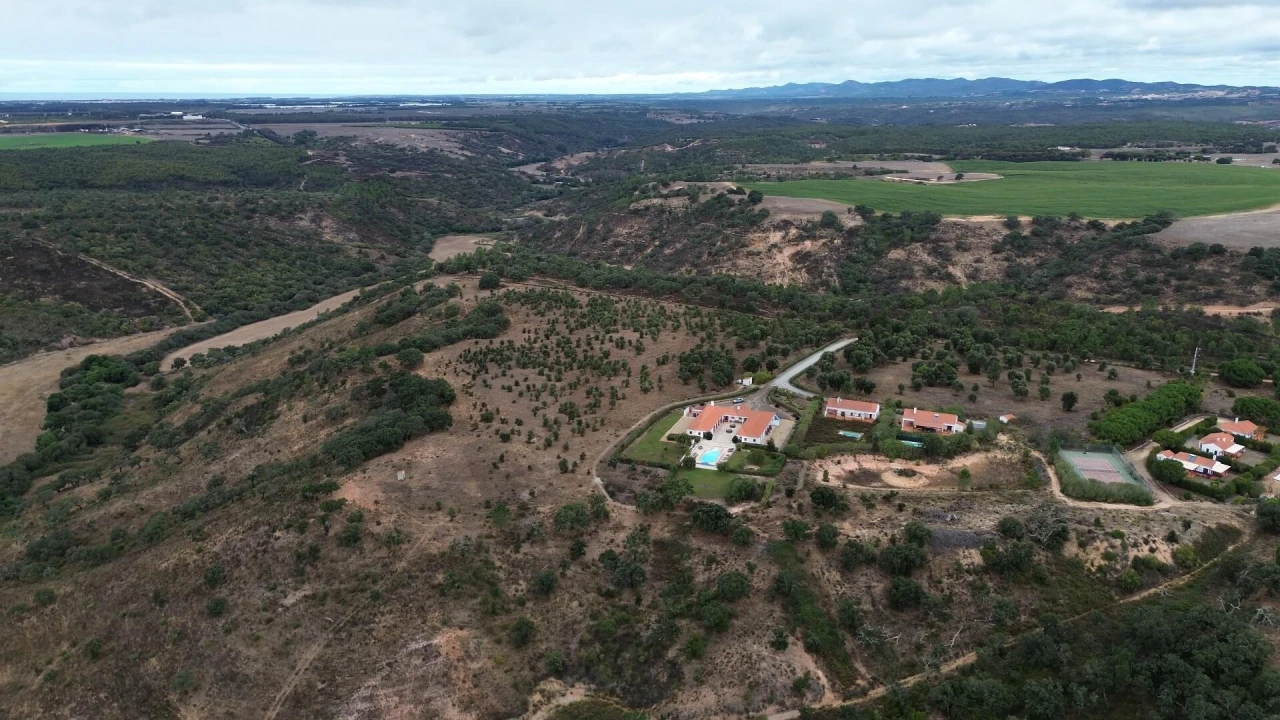 Quinta T8 para Venda em Longueira/Almograve Foto 110