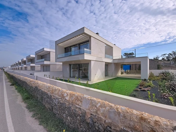 Moradia T3 para Venda em Rio Maior Foto 3