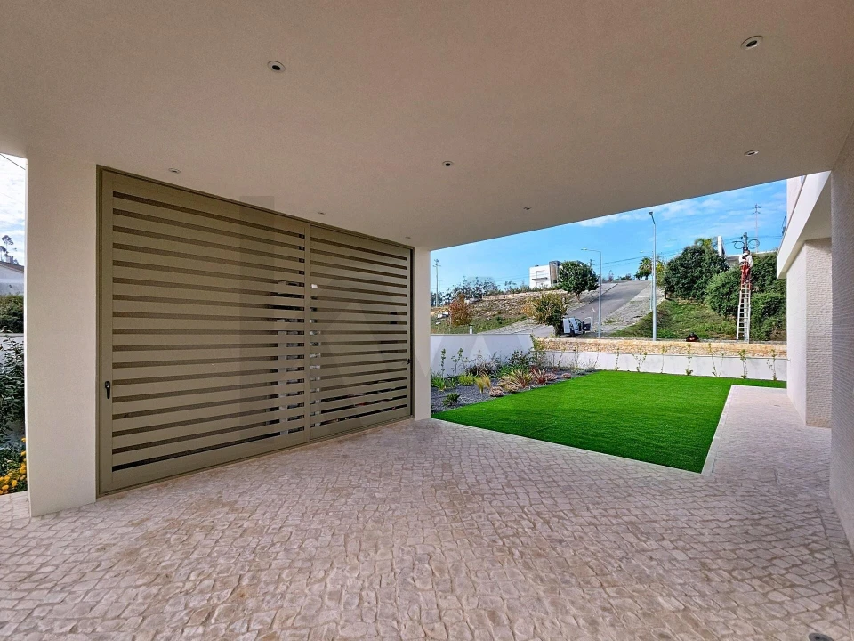 Moradia T3 para Venda em Rio Maior Foto 10