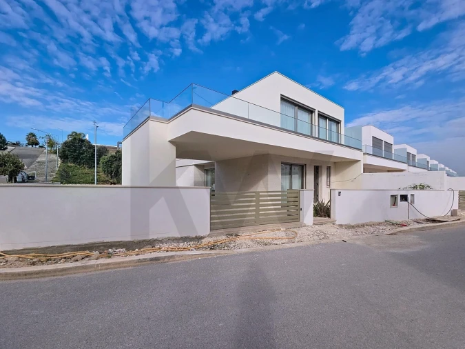 Moradia T3 para Venda em Rio Maior Foto 7