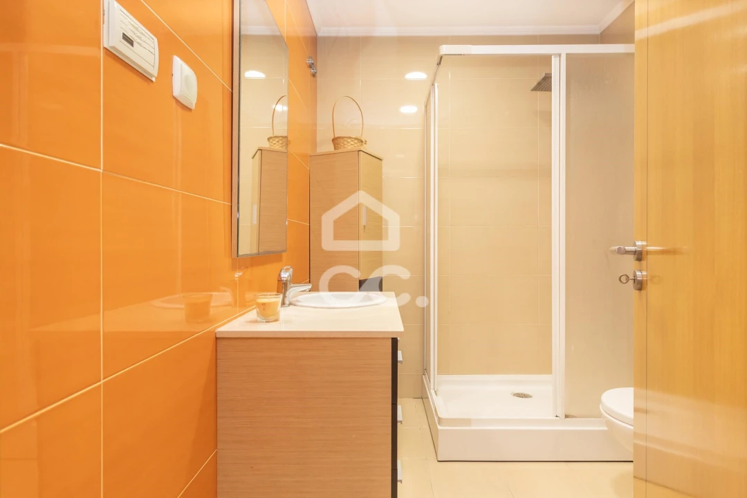 Apartamento T2 para Venda em Ramada e Caneças Foto 39