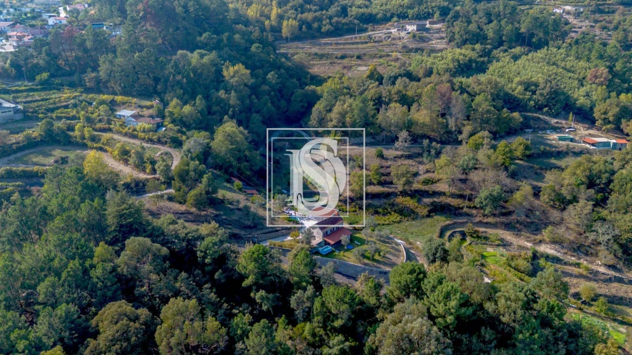 Apartamento T4 para Venda em Santa Cruz do Douro e São Tomé de Covelas Foto 45